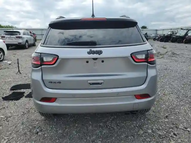 3C4NJDCB6NT104462 2022 JEEP COMPASS-5