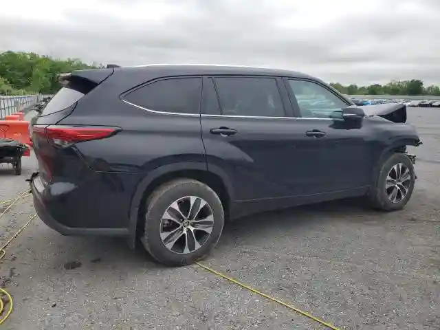 5TDGZRBH9MS106817 2021 TOYOTA HIGHLANDER-2