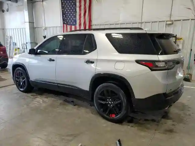 1GNEVKKW6KJ181260 2019 CHEVROLET TRAVERSE-1
