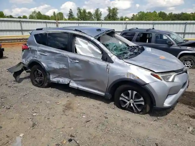 JTMZFREV6JD125965 2018 TOYOTA RAV4-3