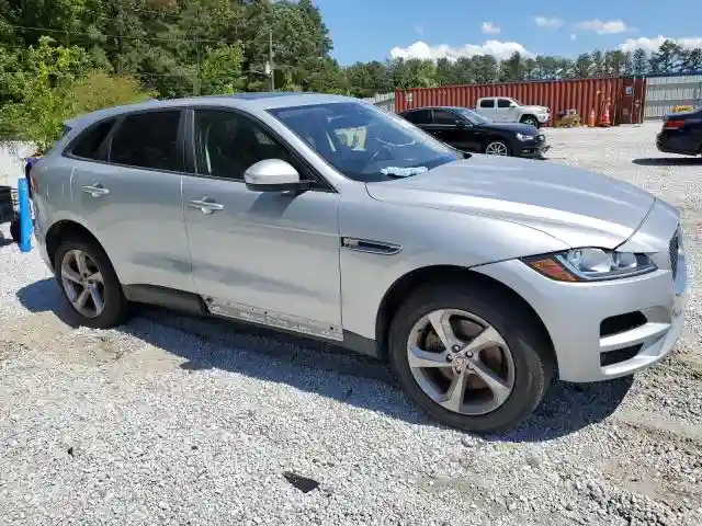 SADCJ2GX3JA236845 2018 JAGUAR F-PACE-3