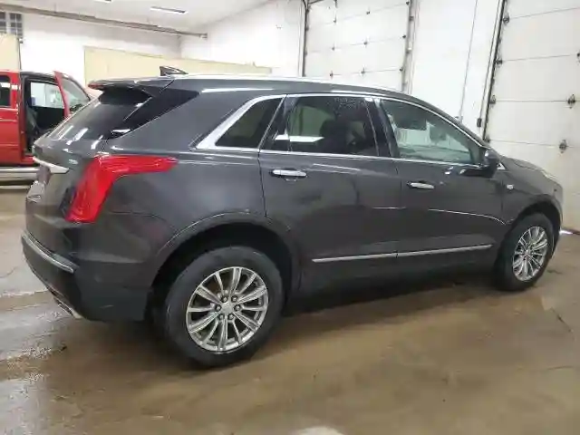 1GYKNDRSXHZ244360 2017 CADILLAC XT5-2