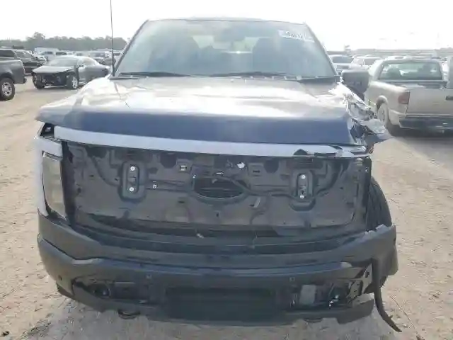 1FT6W3L7XRWG19735 2024 FORD F150 LIGHT-4