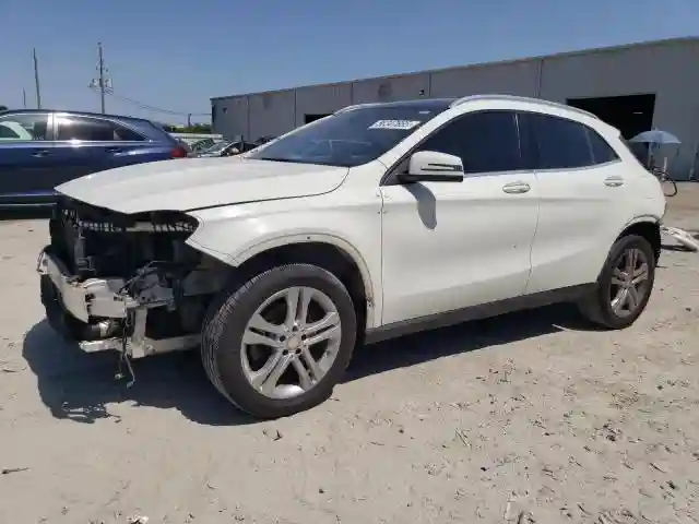 WDCTG4EB8GJ270652 2016 MERCEDES-BENZ GLA-CLASS-0