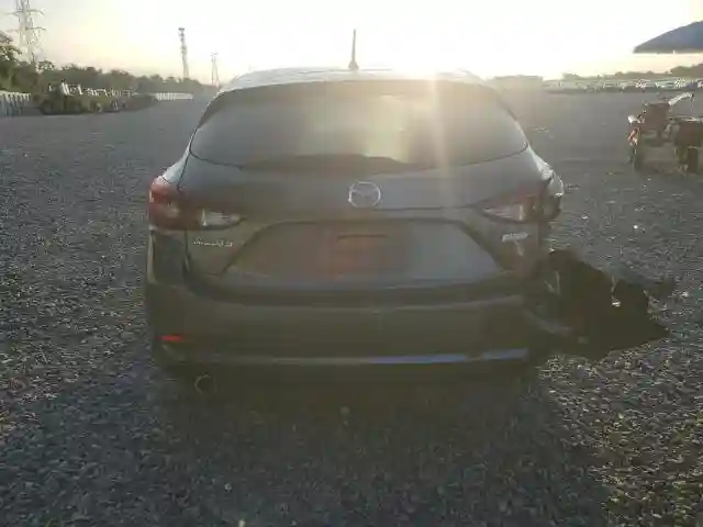 3MZBN1L33JM235106 2018 MAZDA 3-5