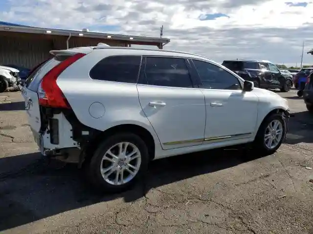 YV4612RK3G2785987 2016 VOLVO XC60-2