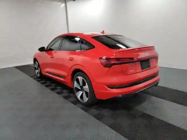 WA13AAGEXMB030421 2021 AUDI E-TRON-2