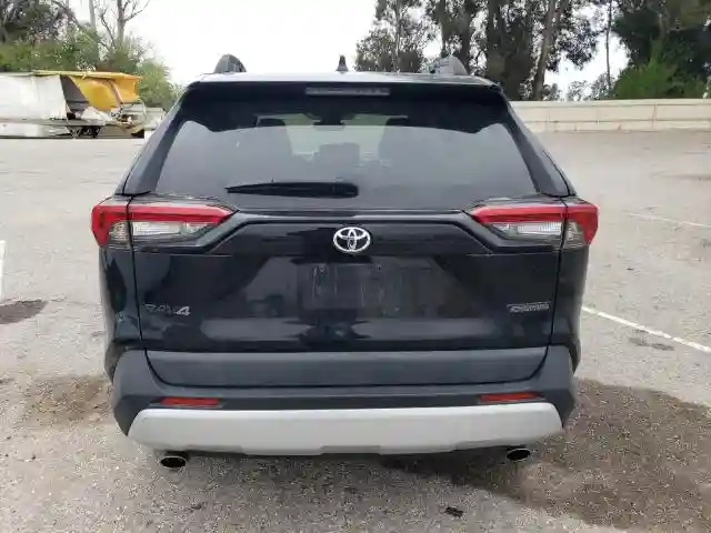 2T3J1RFV0NW271099 2022 TOYOTA RAV4-5