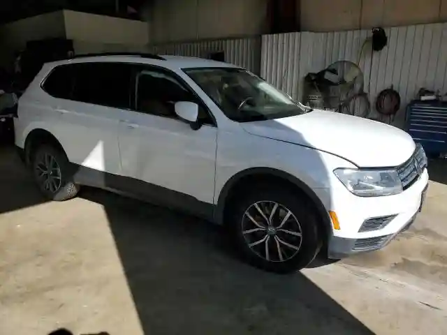 3VV2B7AX7KM101190 2019 VOLKSWAGEN TIGUAN-3