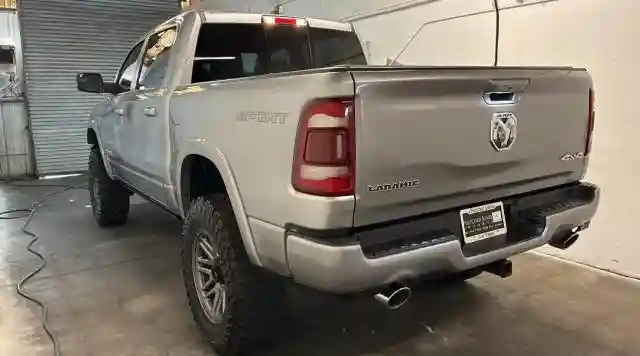 1C6SRFJM7NN224144 2022 RAM 1500-2