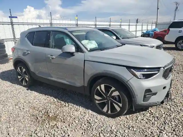 YV4L12UE3S2504316 2025 VOLVO XC40 PLUS-3