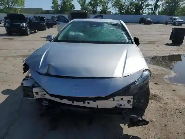 4T1DAACK1SU529384 2025 TOYOTA CAMRY-4
