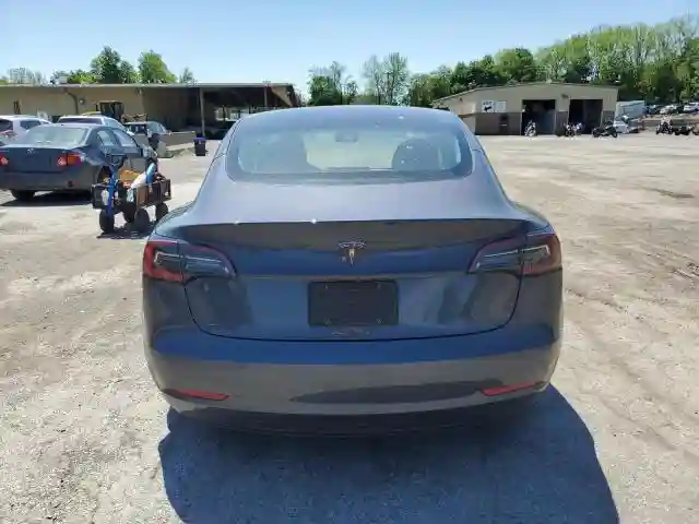 5YJ3E1EA4PF686156 2023 TESLA MODEL 3-5