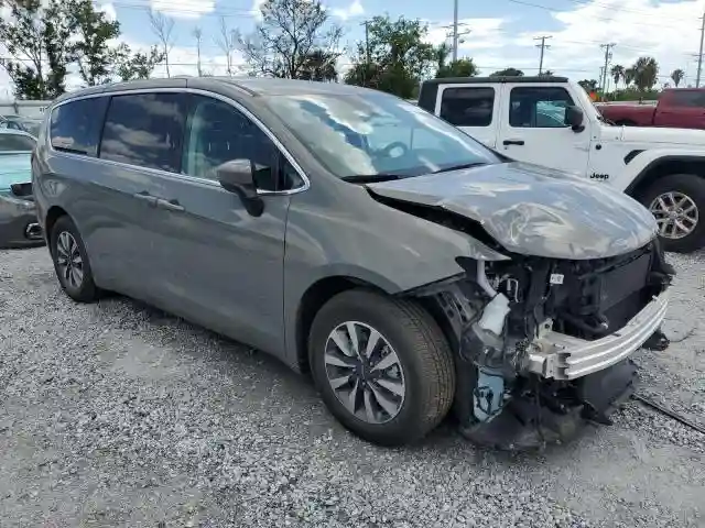 2C4RC1L70PR554281 2023 CHRYSLER PACIFICA-3