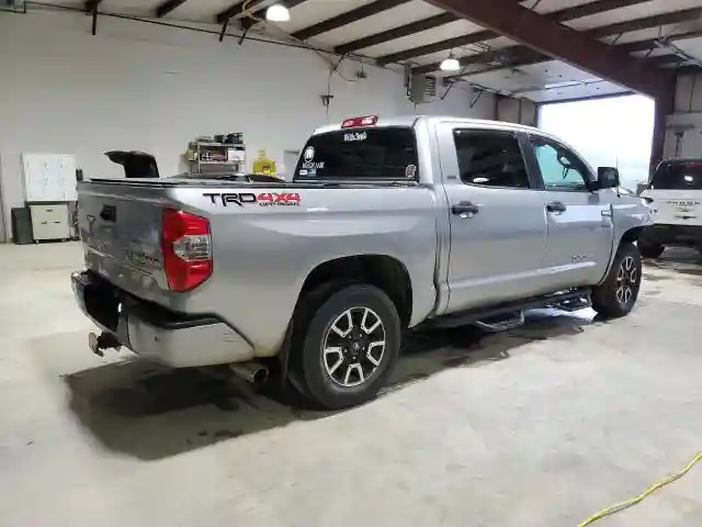 5TFDY5F18JX680262 2018 TOYOTA TUNDRA-2