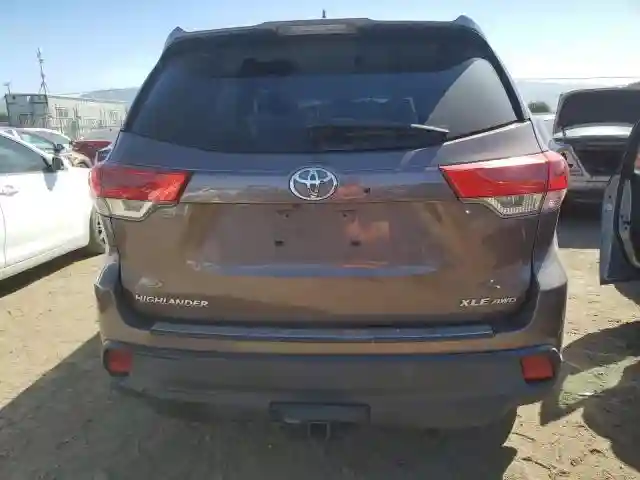 5TDJZRFH7JS811868 2018 TOYOTA HIGHLANDER-5