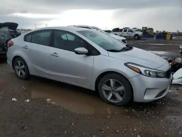 3KPFL4A72JE166615 2018 KIA FORTE-3