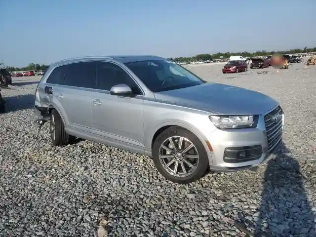 WA1LAAF73KD037473 2019 AUDI Q7-3