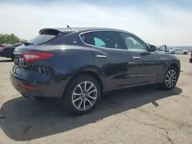 ZN661XUA2KX310484 2019 MASERATI ALL MODELS-2