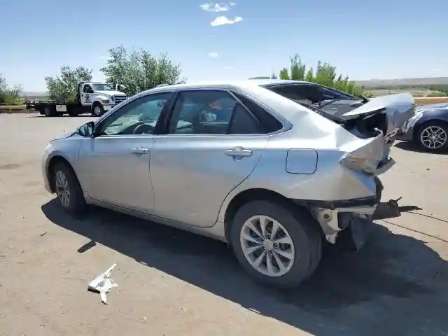 4T1BF1FK3GU158336 2016 TOYOTA CAMRY-1