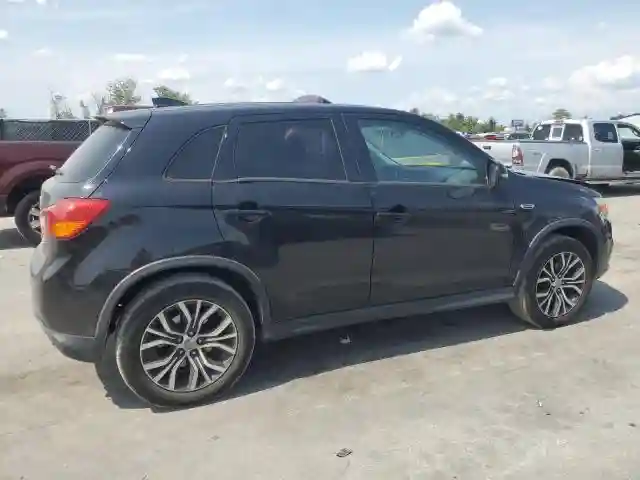 JA4AP3AU8HZ046213 2017 MITSUBISHI OUTLANDER-2