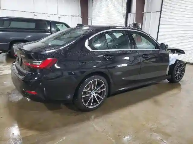 3MW5R7J06N8C42045 2022 BMW 3 SERIES-2