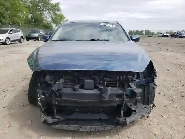 3MZBN1M32JM272016 2018 MAZDA 3-4