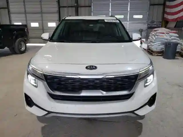 KNDERCAA0M7088467 2021 KIA SELTOS-4