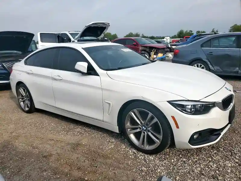 WBA4J1C58JBG80182 2018 BMW 4 SERIES-3