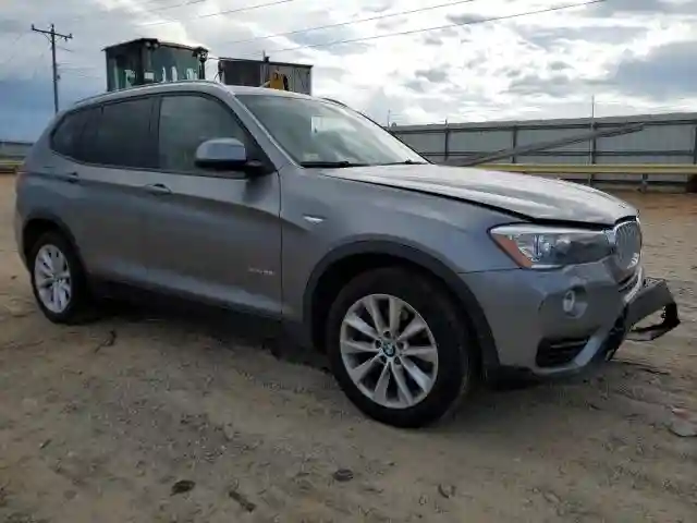 5UXWX9C52H0T06208 2017 BMW X3-3