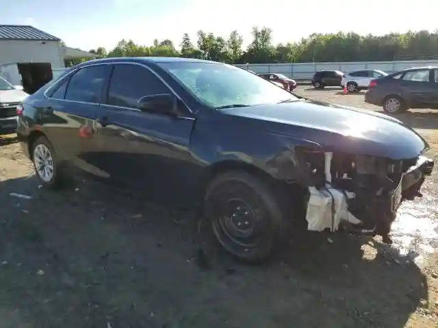 4T1BF1FK2HU673877 2017 TOYOTA CAMRY-3