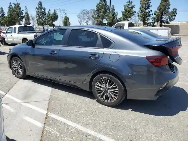 3KPF54AD5PE657933 2023 KIA FORTE-1
