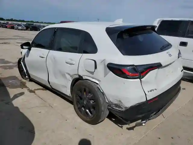 3CZRZ1H52PM743411 2023 HONDA HR-V-1