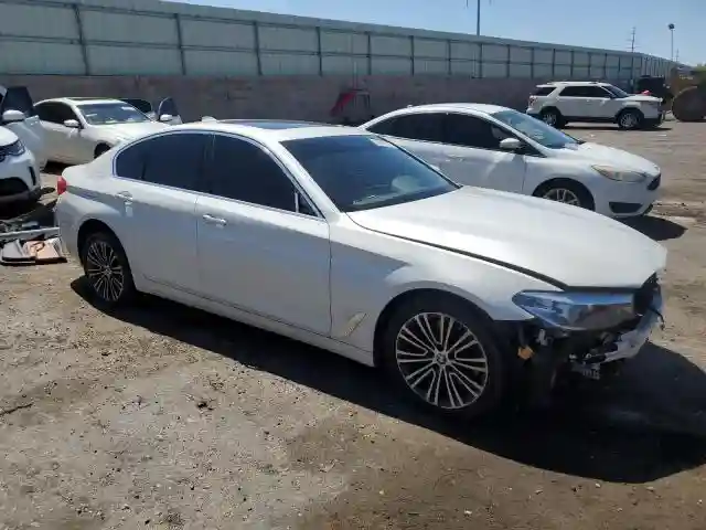 WBAJE7C5XJWC54447 2018 BMW 5 SERIES-3