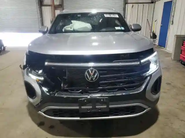 1V2HE2CA2SC204447 2025 VOLKSWAGEN ATLAS-4
