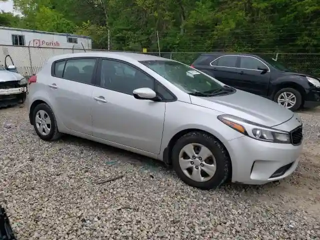 KNAFK5A84H5672998 2017 KIA FORTE-3