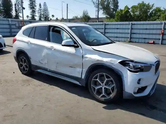 WBXHU7C32J5H45283 2018 BMW X1-3
