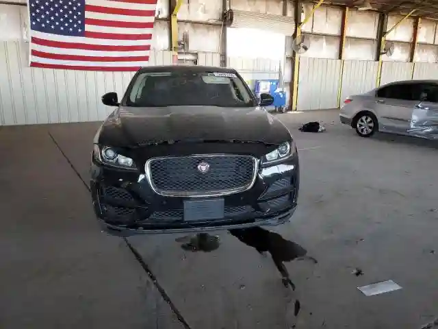 SADCS2FX9KA601836 2019 JAGUAR F-PACE-4