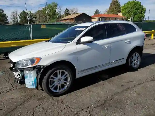 YV4612RK3G2785987 2016 VOLVO XC60-0
