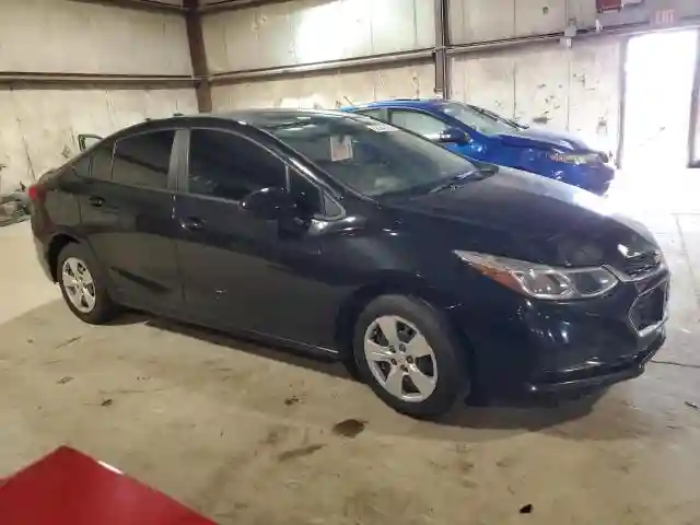 1G1BC5SM0J7235397 2018 CHEVROLET CRUZE-3