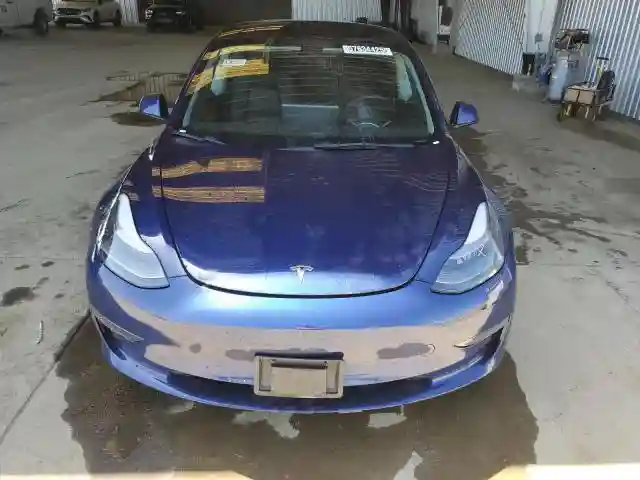 5YJ3E1EA4PF449389 2023 TESLA MODEL 3-4