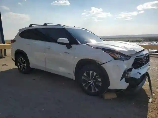 5TDHBRCH1LS508837 2020 TOYOTA HIGHLANDER-3