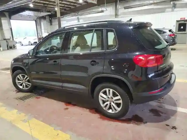 WVGBV7AX8HK016490 2017 VOLKSWAGEN TIGUAN-1