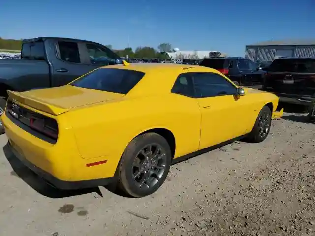 2C3CDZGGXHH556112 2017 DODGE CHALLENGER-2