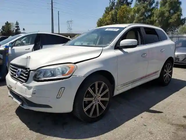 YV440MDK4F2658497 2015 VOLVO XC60-0