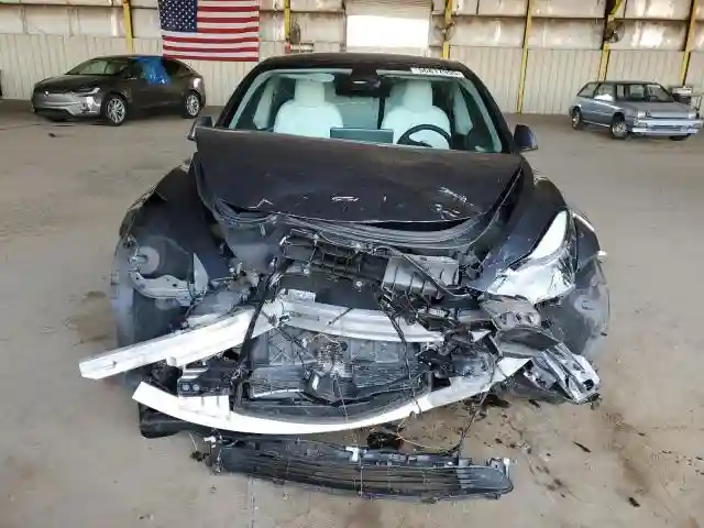 5YJ3E1EC2NF294842 2022 TESLA MODEL 3-4