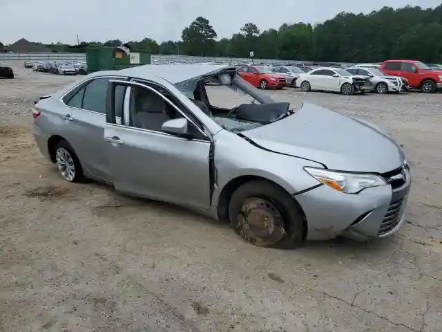 4T1BF1FK3HU399167 2017 TOYOTA CAMRY-3