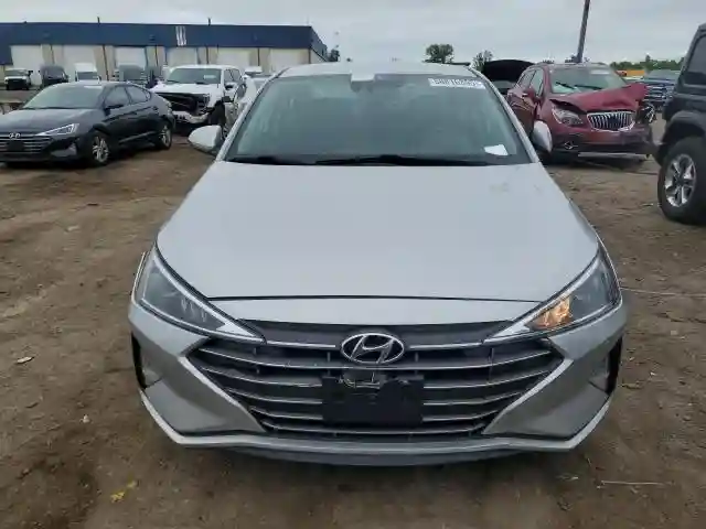 5NPD84LFXKH404284 2019 HYUNDAI ELANTRA-4