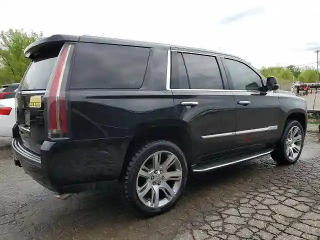 1GYS4BKJXHR357895 2017 CADILLAC ESCALADE-2