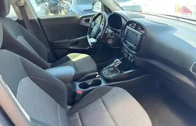 KNDJ63AU2L7024026 2020 KIA SOUL-4